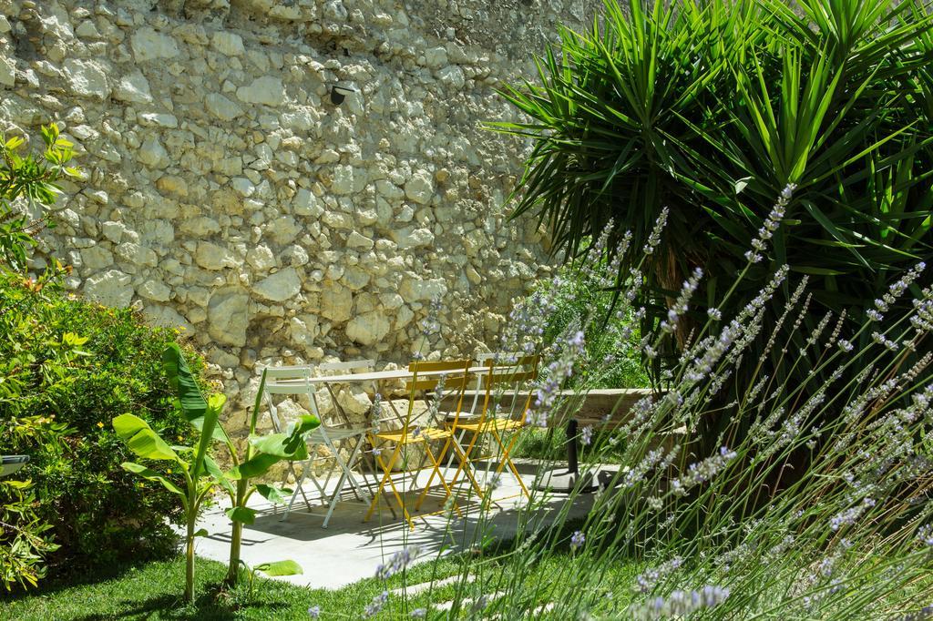 La Maison Des Vendangeurs 2 Фльори Екстериор снимка